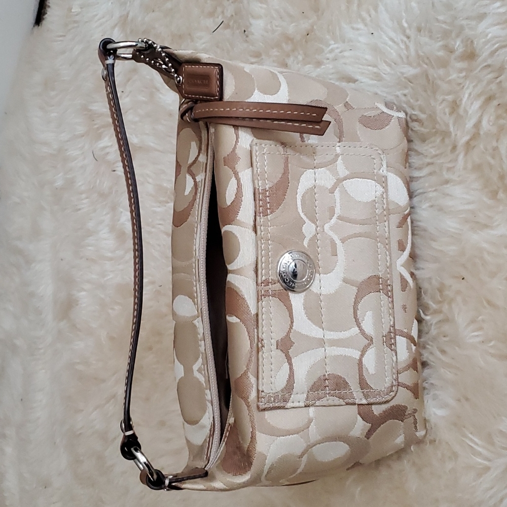 Mini Coach Handbag - Picture 6 of 6